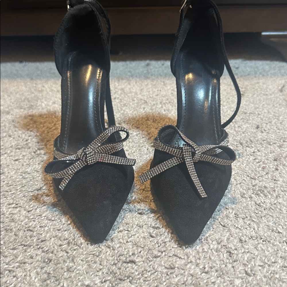 Elegant Black Heels with Rhinestone Bows